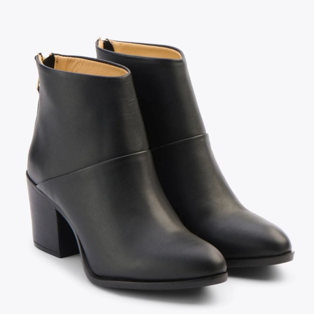 Like New Nisolo Dari Commuter Boots